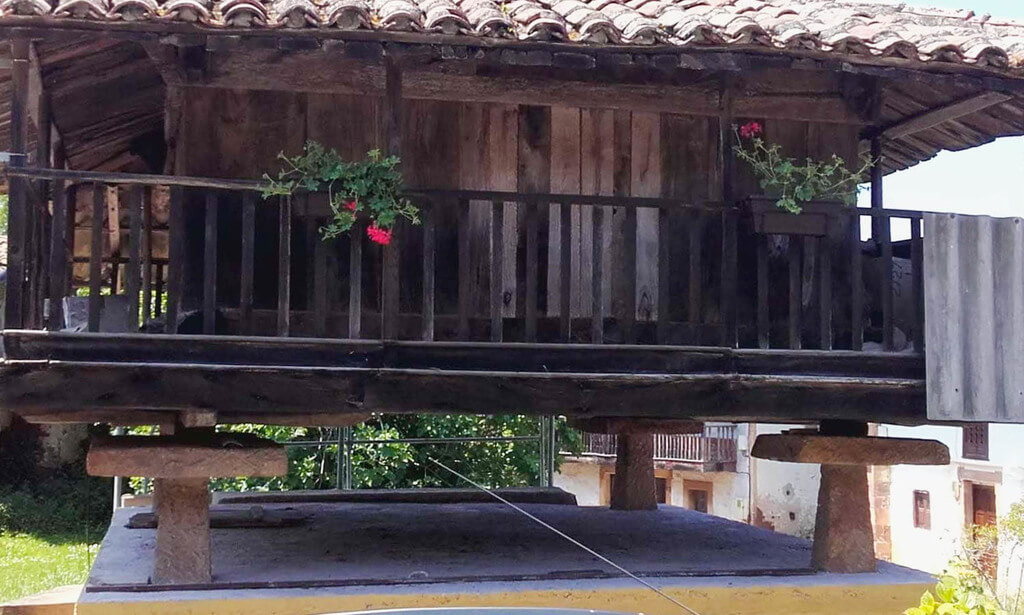 Fuentealdea, a un paso del mar y la montaña