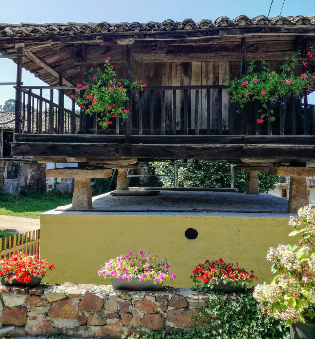 Fuentealdea, a un paso del mar y la montaña
