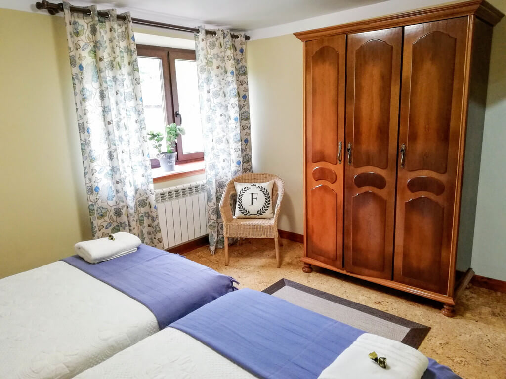 Habitación casa rural Fuentealdea - Villaviciosa