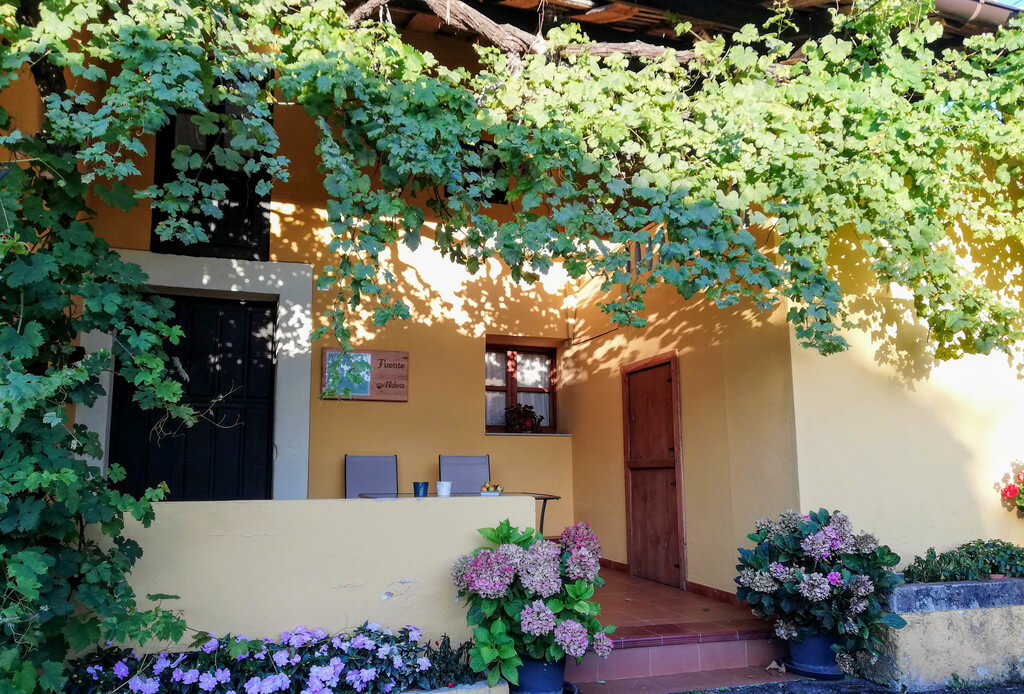 Fuentealdea, a un paso del mar y la montaña