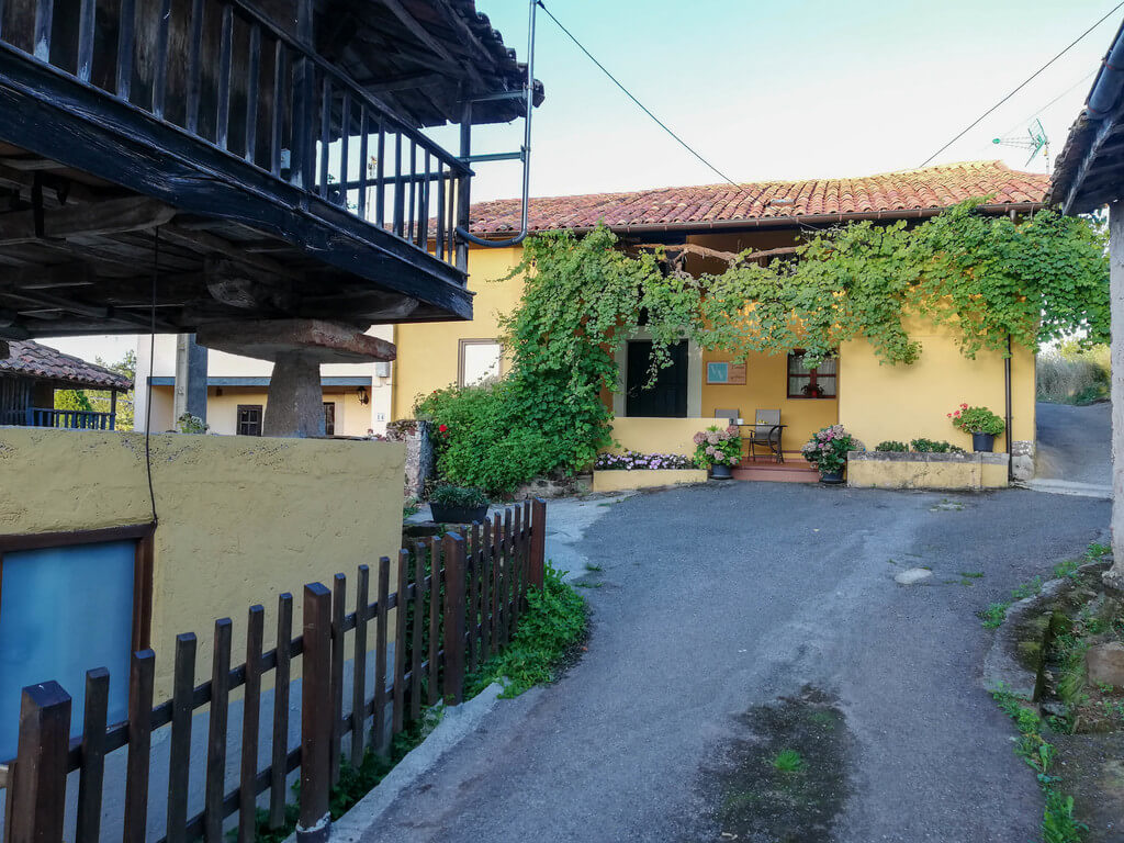 Fuentealdea, a un paso del mar y la montaña